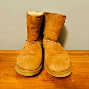 Y2K Ugg Australia Classic Short Boot Women Size 6